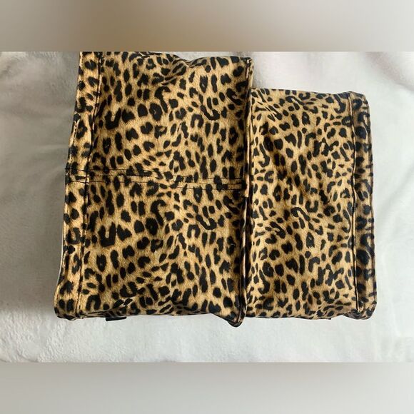 PINK VS CHEETAH STORAGE BINS SETS OF 2 - Picture 10 of 10